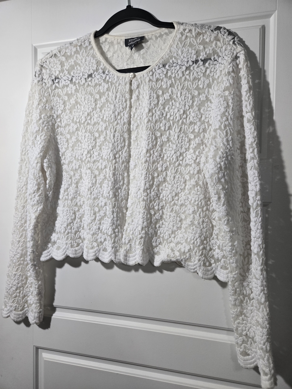 Dressbarn White Floral Lace Cropped Cardigan